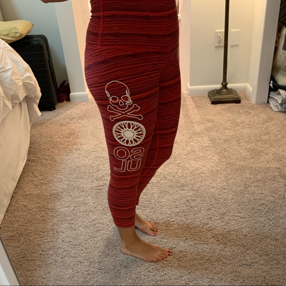 Lululemon Soulcycle cropped pants
